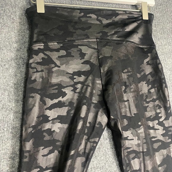 SPANX Faux Leather Leggings Medium Matte Black Camo High Rise Skinny Compression - Picture 7 of 16